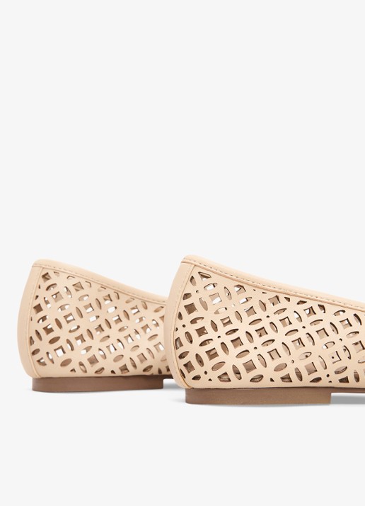 Phase Eight Ballerina van leer - detail creme