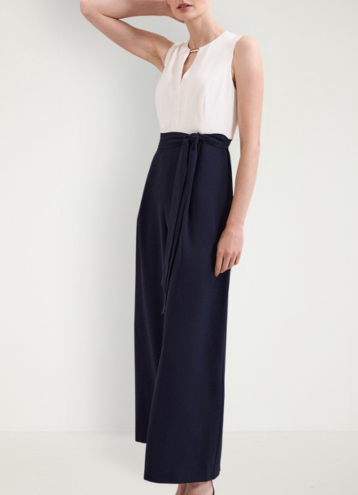 Phase Eight Brylee jumpsuit met strikceintuur - voorkant 3 donkerblauw