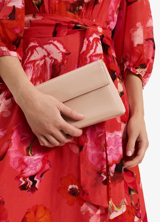 Phase Eight Clutch met lakfinish - detail 5 oudroze