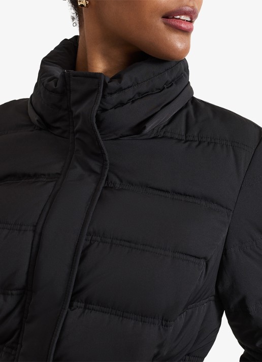 Phase Eight Dixie gewatteerde jas met afneembare capuchon en ceintuur - detail 6 zwart