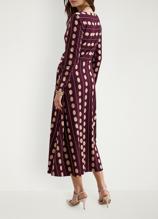 Phase Eight Eugenie maxi jurk met stippenprint - achterkant bordeauxrood