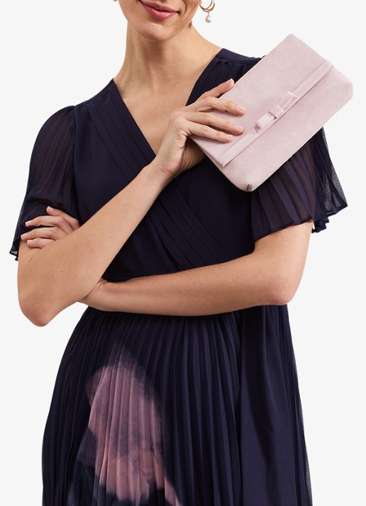 Phase Eight Grosgrain clutch van suède  - voorkant 2 lichtroze