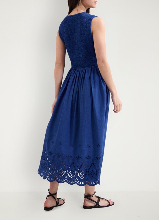 Phase Eight Jade midi jurk met smockwerk en broderie - achterkant 6 donkerblauw