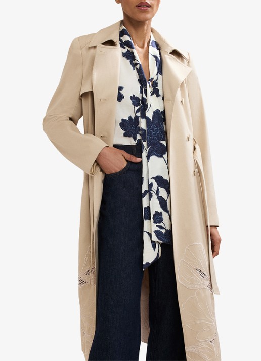 Phase Eight Junie top met bloemenprint en strikkraag - detail 7 gebroken wit