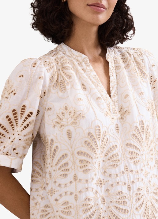 Phase Eight Liliana mini jurk met borduring - detail 3 creme