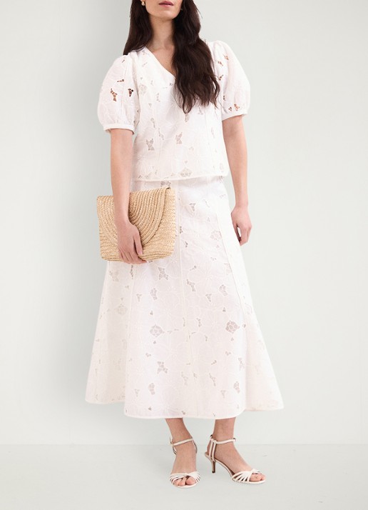 Phase Eight Marina top met broderie - voorkant 7 ivoor