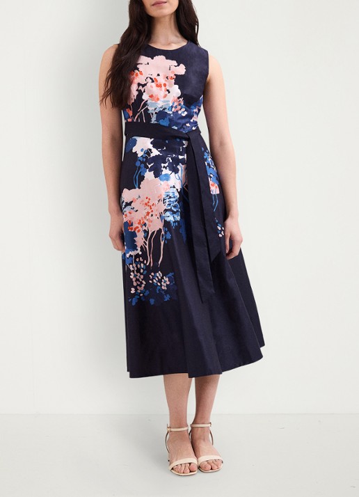 Phase Eight Natalya midi jurk met bloemenprint en strikceintuur - voorkant 3 donkerblauw