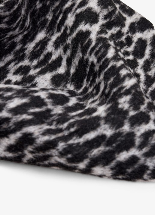 Phase Eight Sjaal met dierenprint - detail 2 zwart