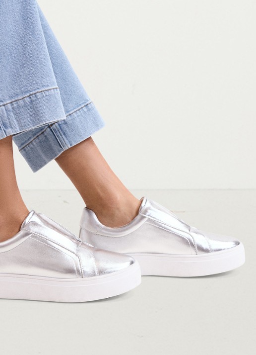 Phase Eight Sneaker van leer met metallic finish - detail 7 zilver