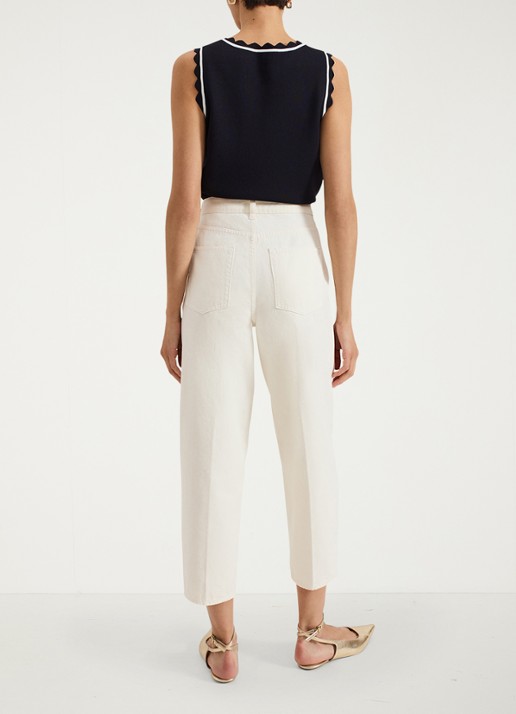 Phase Eight Sophia Barell high waist tapered jeans - achterkant gebroken wit