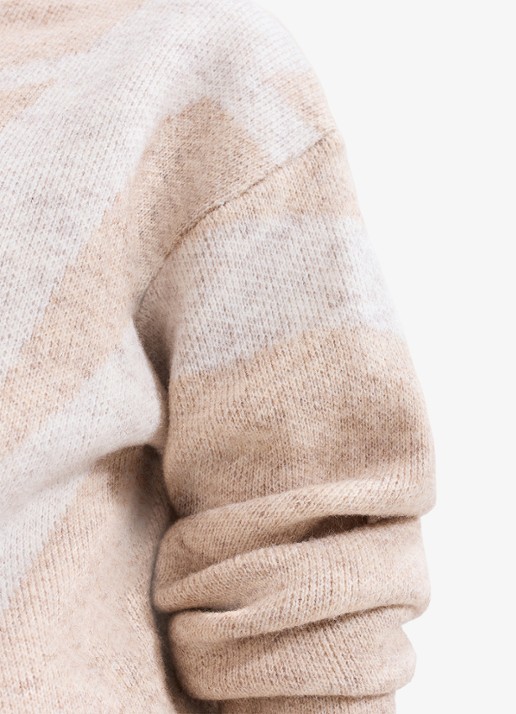 Phase Eight Stephanie grofgebreide trui in wolblend met col - detail 3 beige