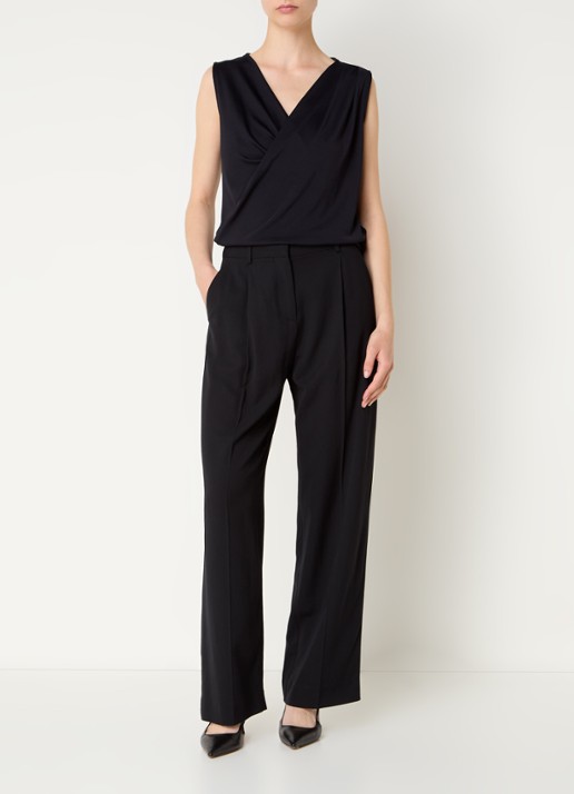 Phase Eight Sutton Drape top met ribstructuur - voorkant 2 zwart