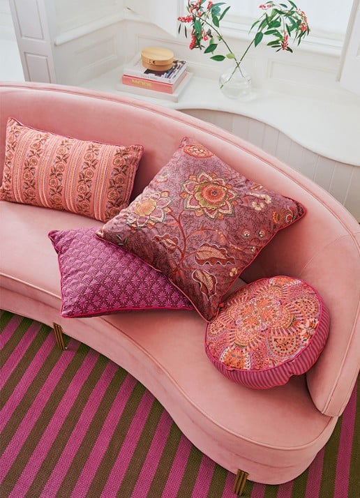 Pip Studio Alfombra sierkussen 40 cm - voorkant 3 roze