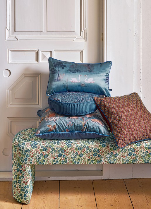 Pip Studio Giyani sierkussen 50 x 50 cm - voorkant 3 blauw