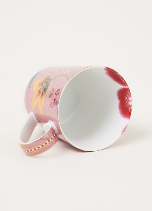 Pip Studio Letter A Floral Fantasy mok 35 cl - detail 3 roze
