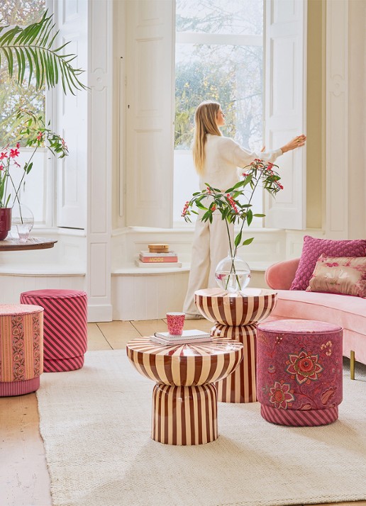 Pip Studio Mumbai Morning poef 40 x 45 cm - detail 3 roze