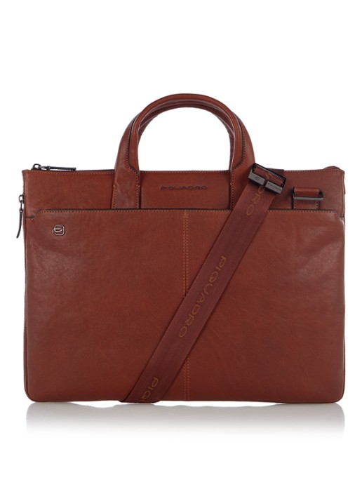 Piquadro Laptoptas met 15 inch laptopvak - voorkant cognac