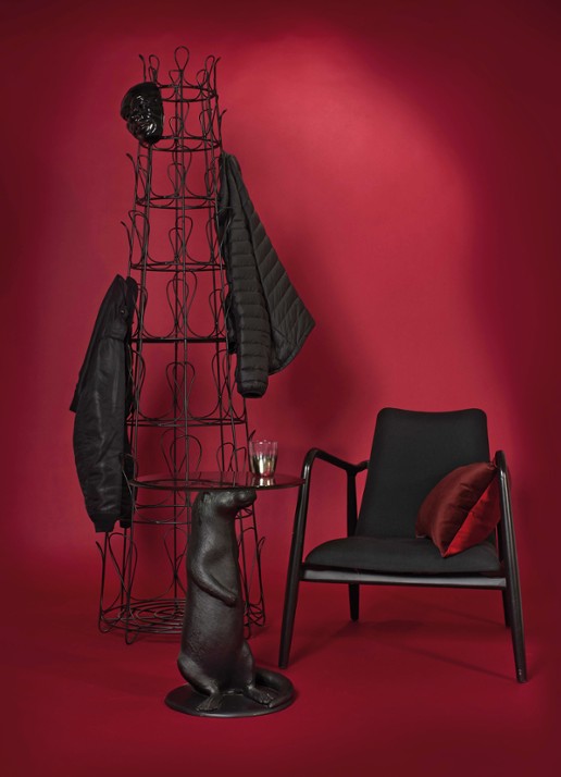 POLSPOTTEN Chair Charles fauteuil - detail zwart