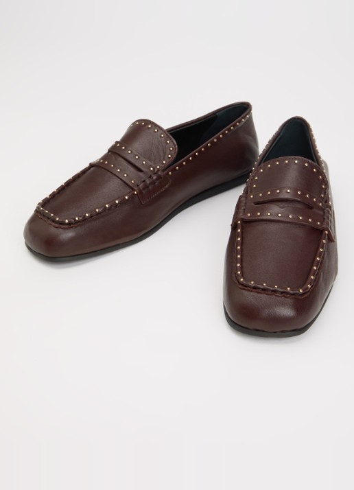 Posa Bardot loafer van leer met studs - detail 2 bordeauxrood