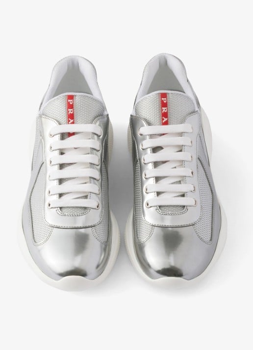 Prada America's Cup sneaker van mesh met metallic finish - detail zilver