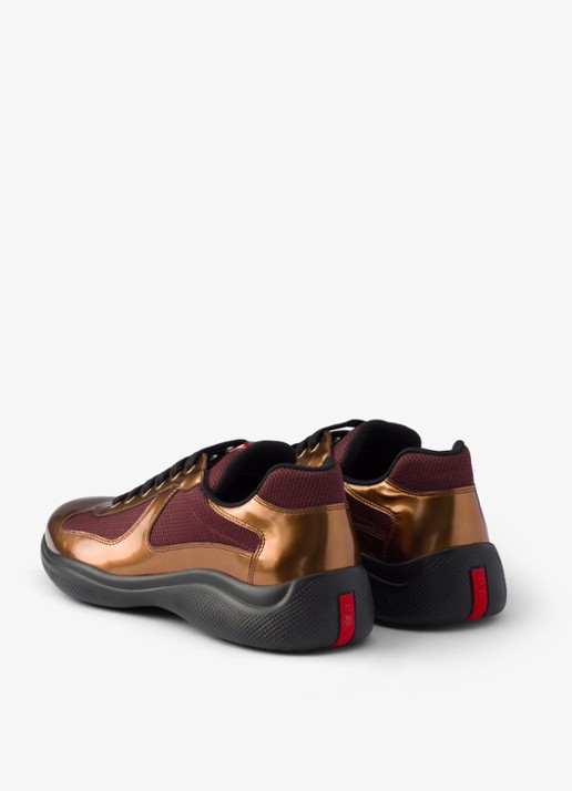 Prada America's Cup sneaker van mesh met metallic finish - achterkant 3 goud