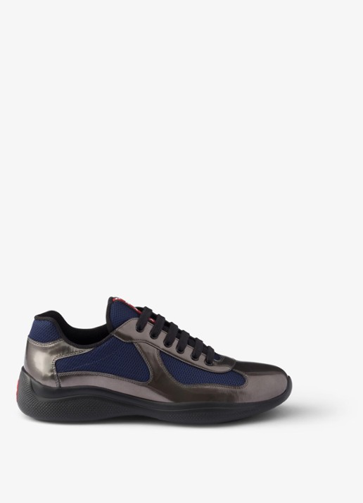 Prada America's Cup sneaker van mesh met metallic finish - voorkant donkerblauw
