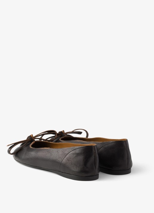 Prada Ballerina van kalfsleer - achterkant zwart