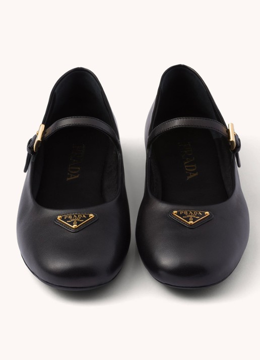 Prada Ballerina van leer met logo - detail 2 zwart