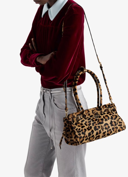 Prada Bonnie Medium handtas van leer met panterprint - detail 4 lichtbruin