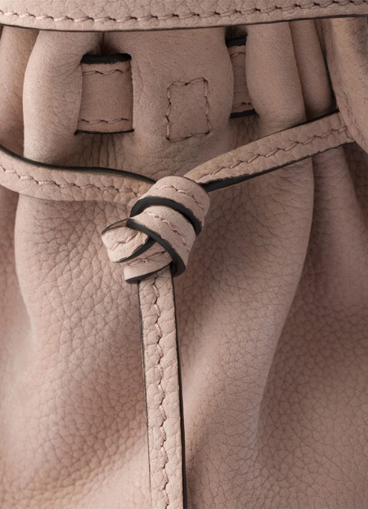 Prada Bonnie Medium schoudertas van nubuck - detail 5 oudroze
