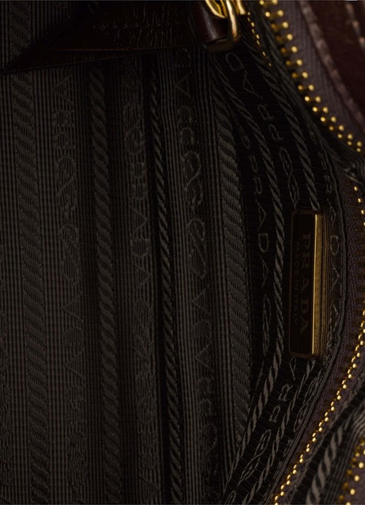 Prada Bonnie Mini handtas van kalfsleer - detail 2 donkerbruin