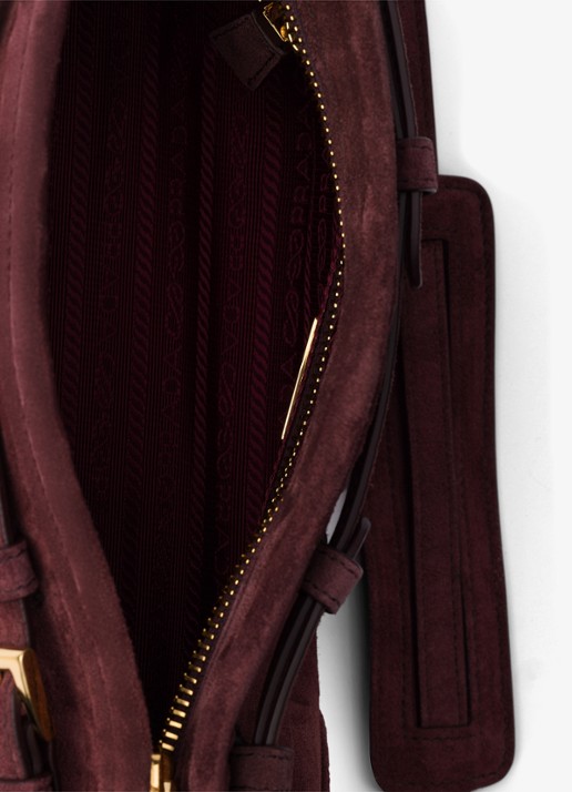 Prada Bonnie Small schoudertas van kalfssuède - detail 6 bordeauxrood