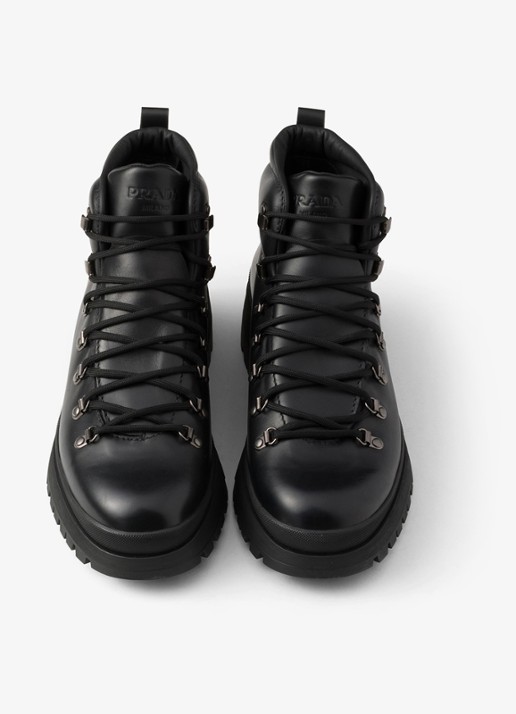 Prada Brixxen veterboot van leer - detail 4 zwart