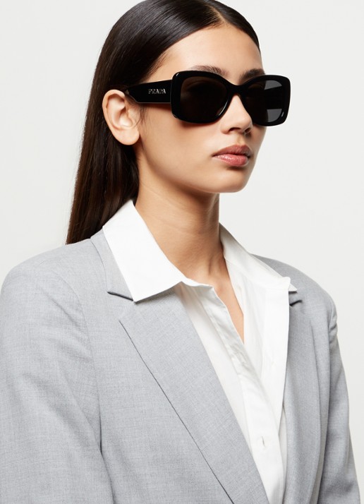 Prada Butterfly zonnebril PRA08S - voorkant 2 zwart