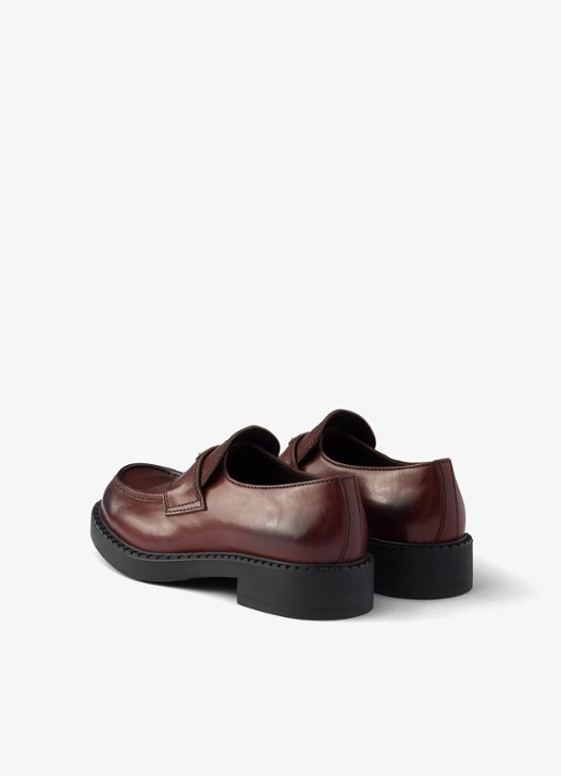 Prada Chocolate loafer van kalfsleer - achterkant 5 bruin