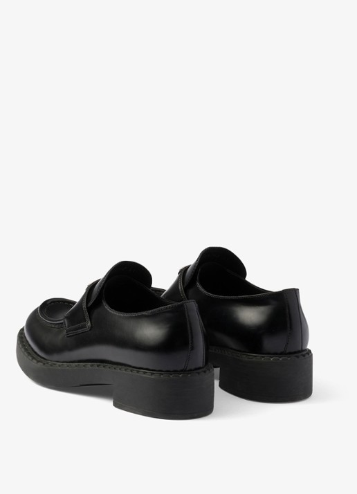 Prada Chocolate loafer van leer met logo  - achterkant 3 zwart