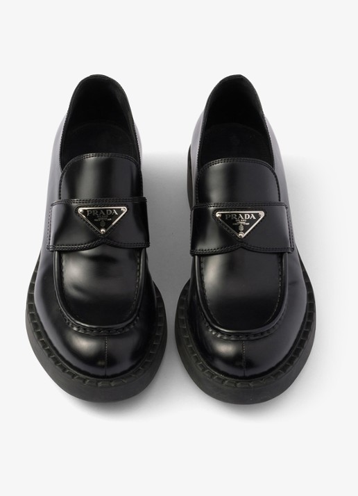 Prada Chocolate loafer van leer met logo  - detail 5 zwart