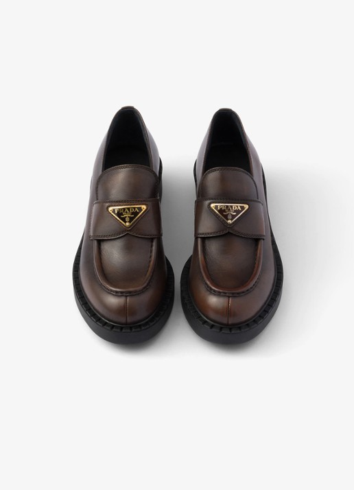 Prada Chocolate loafer van leer - detail 4 donkerbruin