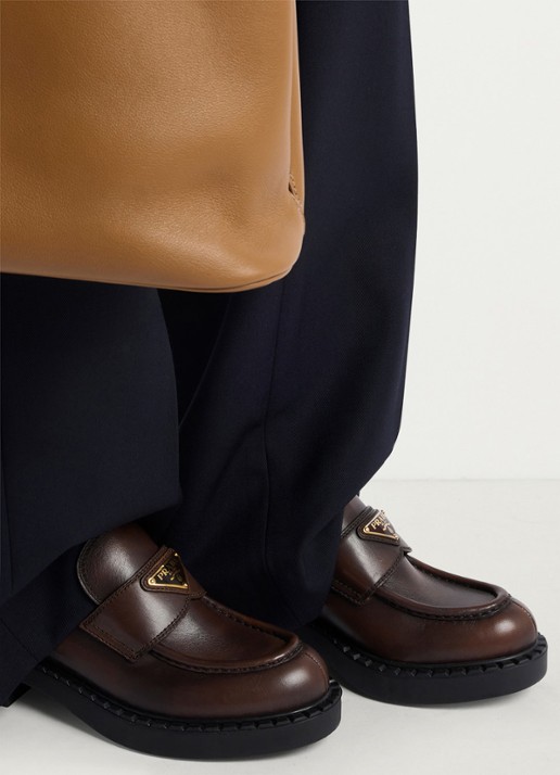 Prada Chocolate loafer van leer - detail 7 donkerbruin