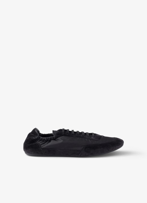Prada Collapse Re-Nylon sneaker met suède details - voorkant 2 zwart