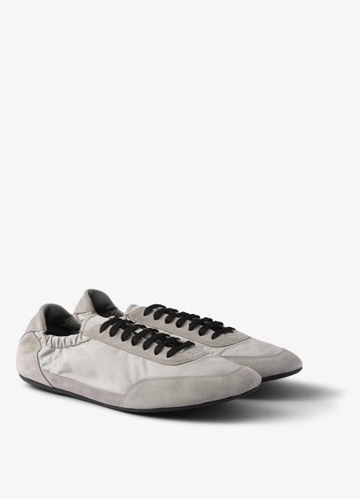 Prada Collapse Re-Nylon sneaker met suède details - voorkant 2 grijs