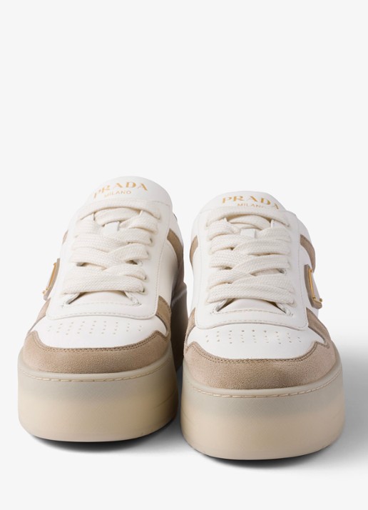 Prada Downtown Bold sneaker van lamsleer met sùede details - detail 4 beige