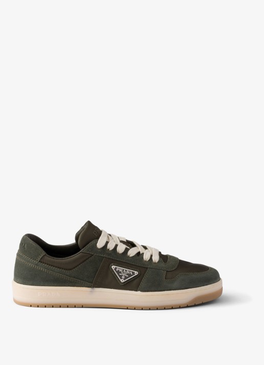 Prada Downtown Re-Nylon sneaker met suède details