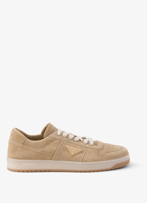 Prada Downtown sneaker van suède met logo - voorkant 3 beige