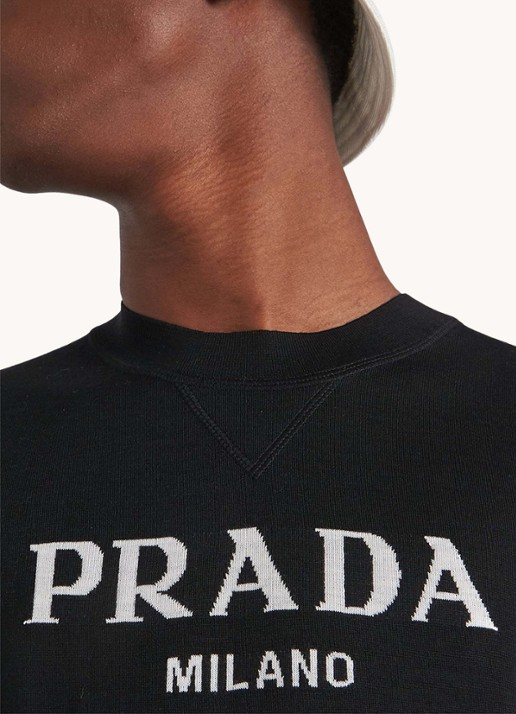 Prada Fijngebreid T-shirt van scheerwol met logoprint - detail 5 zwart