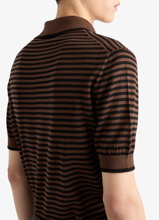 Prada Fijngebreide regular fit polo met streepprint en logoborduring - detail 5 donkerbruin