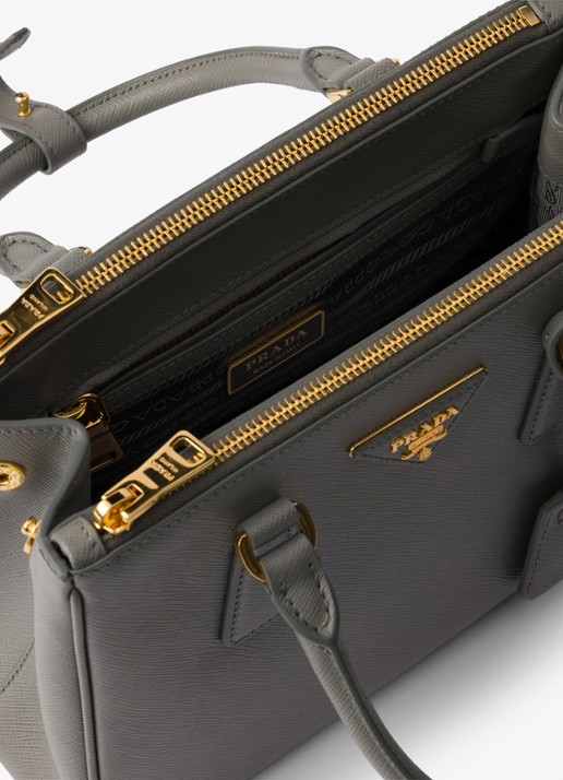 Prada Galleria Small handtas van kalfsleer - detail donkergrijs