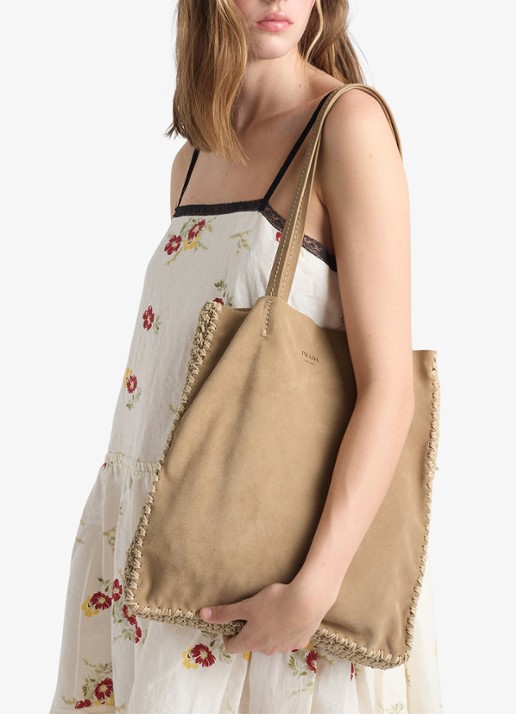 Prada Large shopper van kalfssuède met crochet details - voorkant 7 beige