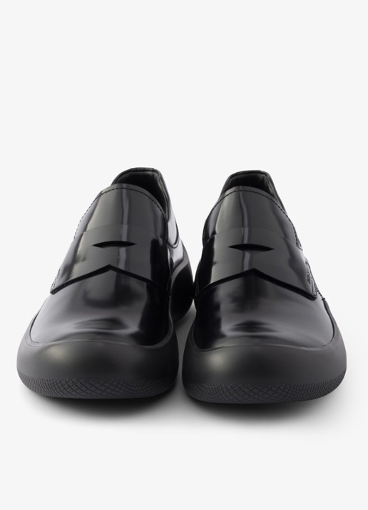 Prada Loafer van kalfsleer met glanzende finish - detail 2 zwart