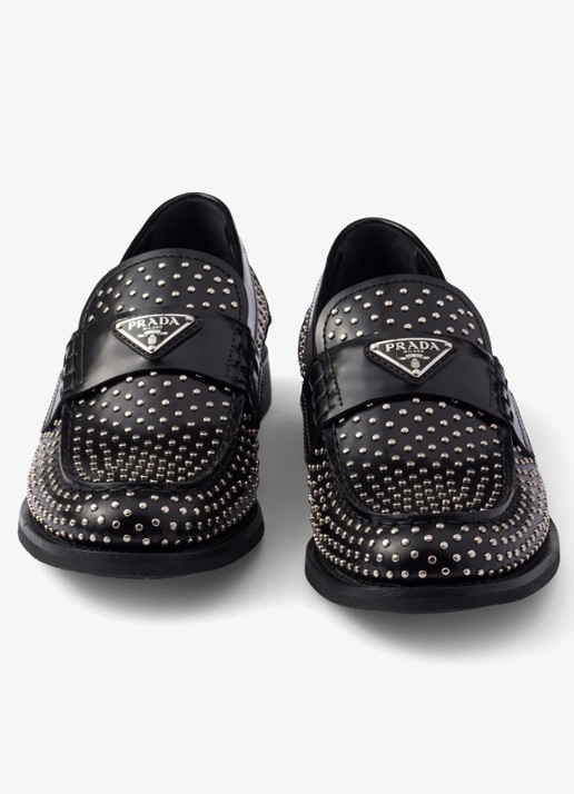 Prada Loafer van kalfsleer met studs - detail 2 zwart